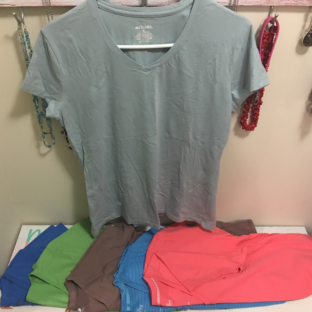 6 V-neck tops